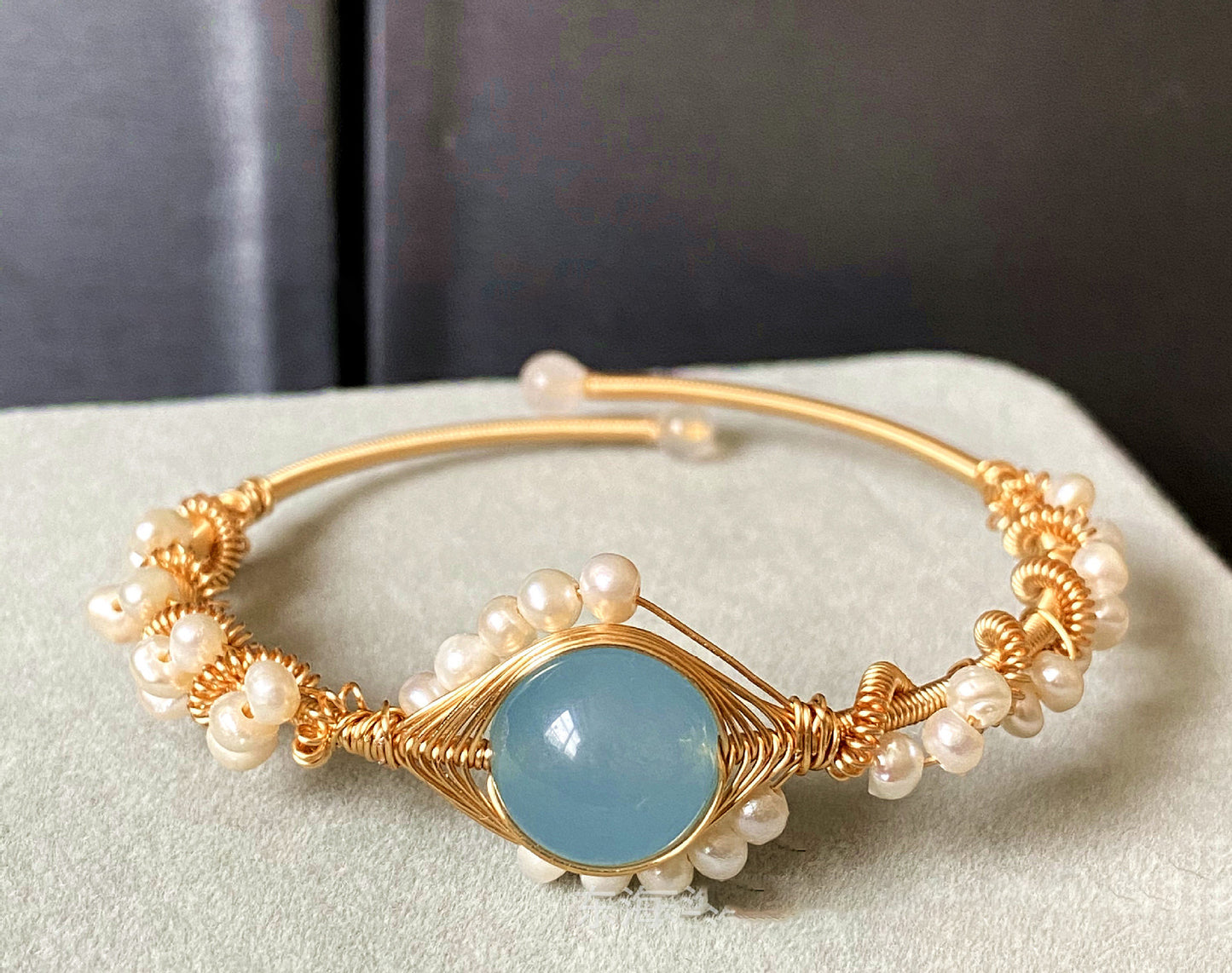 Natural White Pearl Bracelet