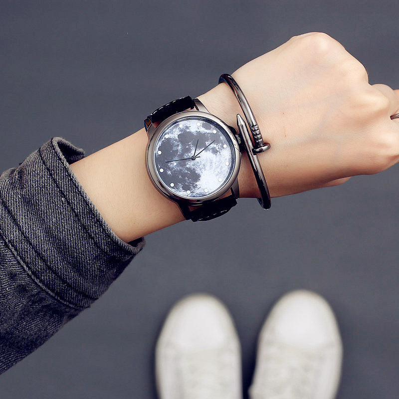 Fashion Minimalist Women Quartz