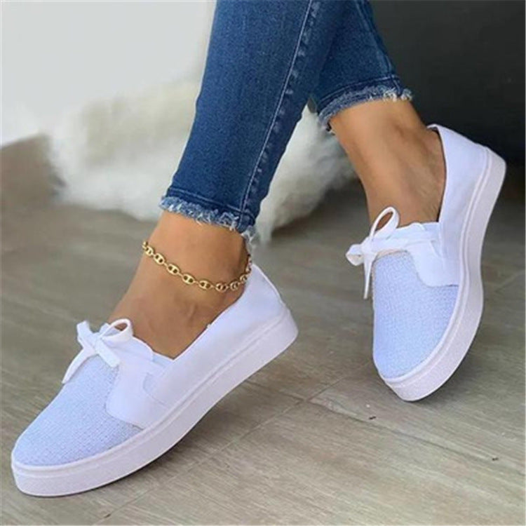 Women canvas flat shoes..